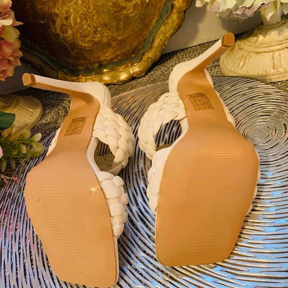 Sophisticated Quilted Braided weave slip on stiletto heal - Picture 5 of 16